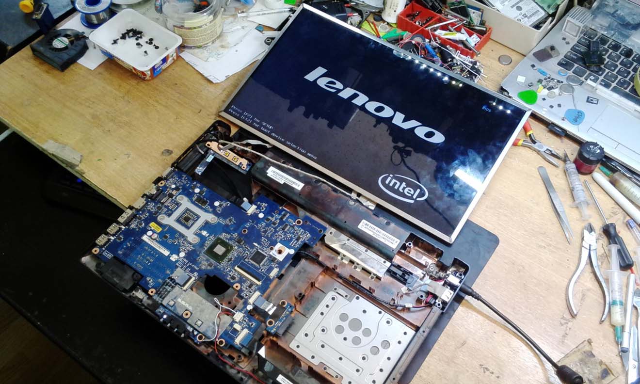 Ремонт ноутбуков Lenovo в Петергофе