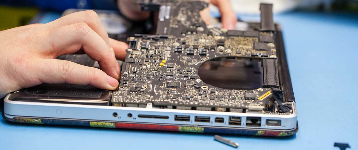 Замена или ремонт видеочипа ноутбука Apple MacBook в Петергофе